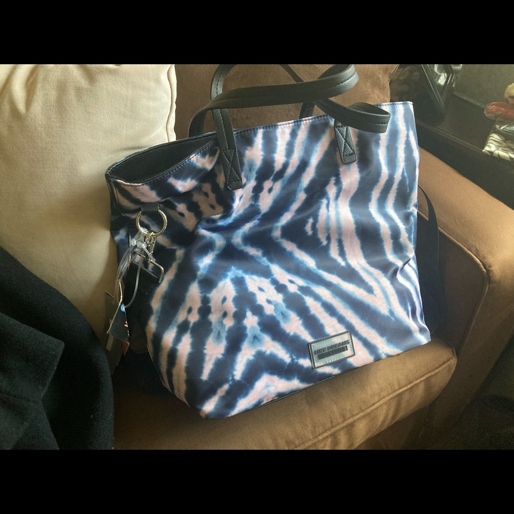 Handbag - Picture 2 of 2